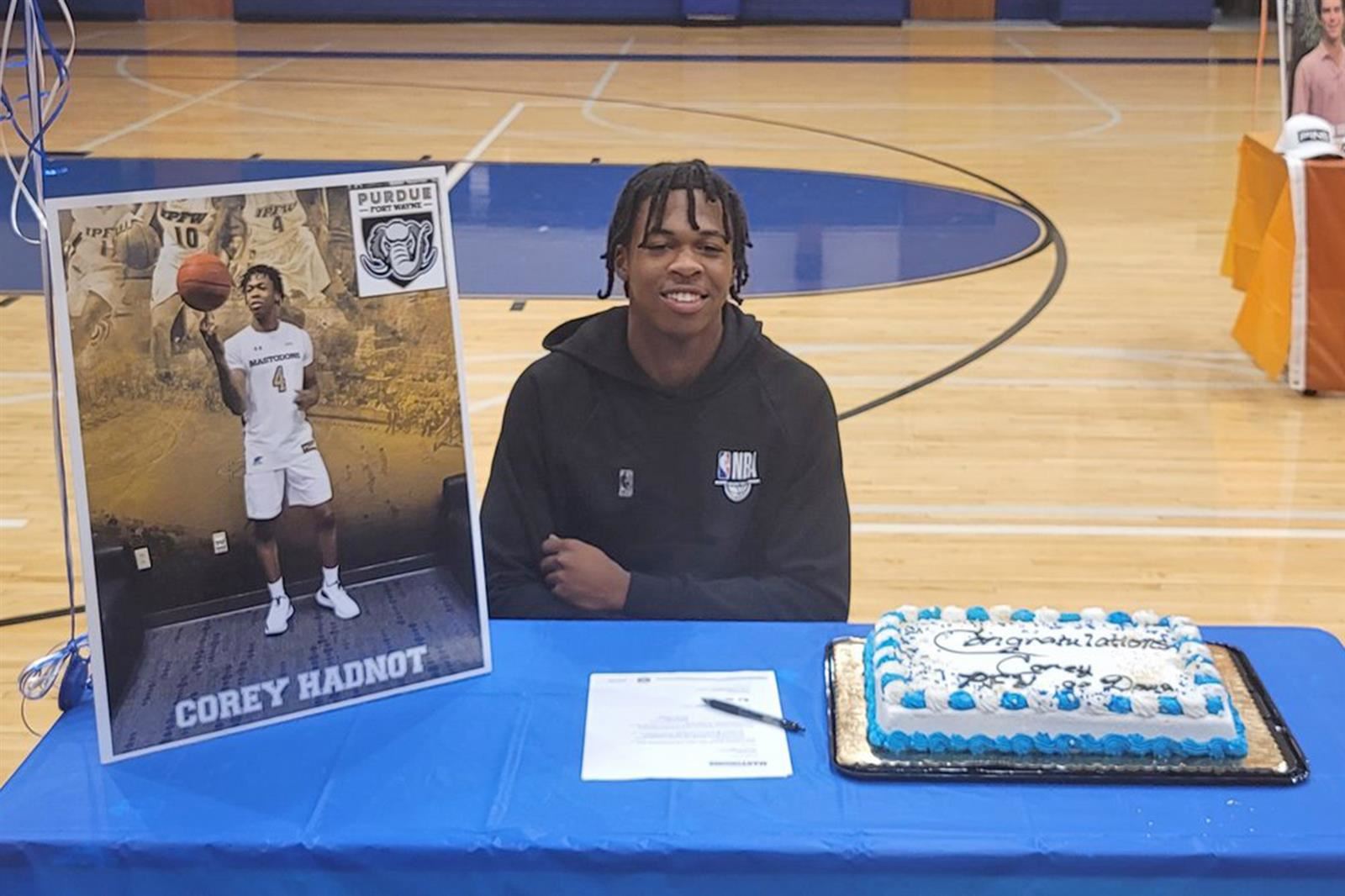 Cypress Creek senior Corey Hadnot II signed his letter of intent to play basketball at the Purdue University Fort Wayne.